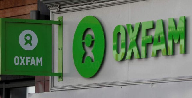 Tienda de caridad de Oxfam charity en Londres. REUTERS