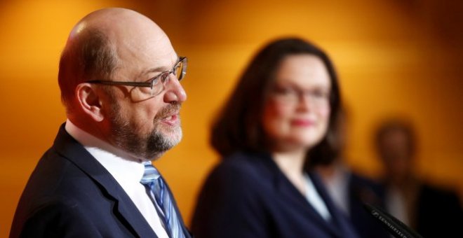 Martin Schulz y Andrea Nahles, en Berlín. / AFP