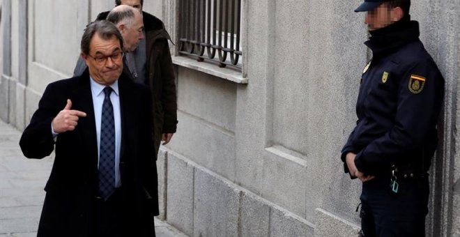 El expresidente de la Generalitat y expresidente del PDeCAT Artur Mas, a su llegada al Tribunal Supremo. EFE/Ballesteros