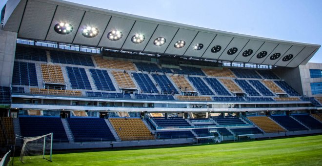 La tribuna del Nuevo Estadio Ramón de Carranza, en Cádiz. EFE