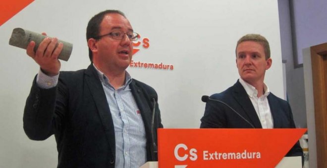Cayetano Polo, portavoz de Ciudadanos en Extremadura, en una rueda de prensa. Europa Press