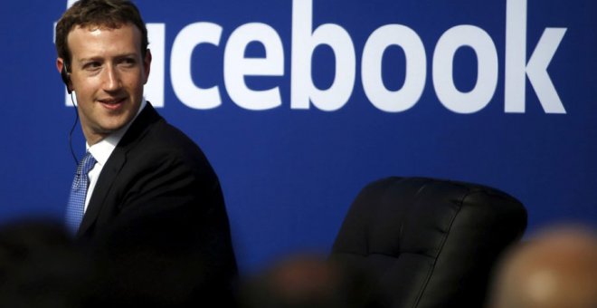 Zuckerberg, en la sede central de Facebook en Menlo Park. REUTERS/Stephen Lam
