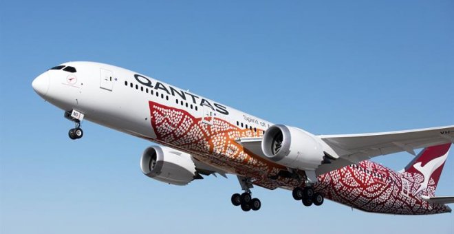 Imagen del avión de la aerolínea Qantas que ha realizado el primer vuelo directo entre Perth y Londres. /EFE