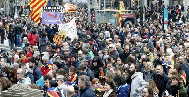 Concentració convocada pels CDR a les rambles de Barcelona / EFE