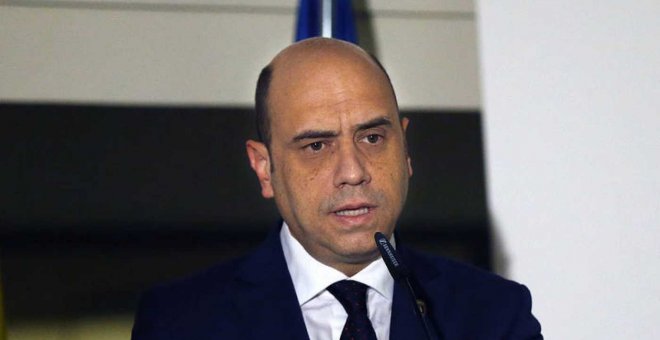 El alcalde socialista de Alicante, Gabriel Echávarri, procesado por dos delitos administrativas. / EFE