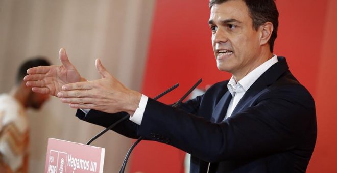 El secretario general del PSOE, Pedro Sánchez, en Pamplona. EFE