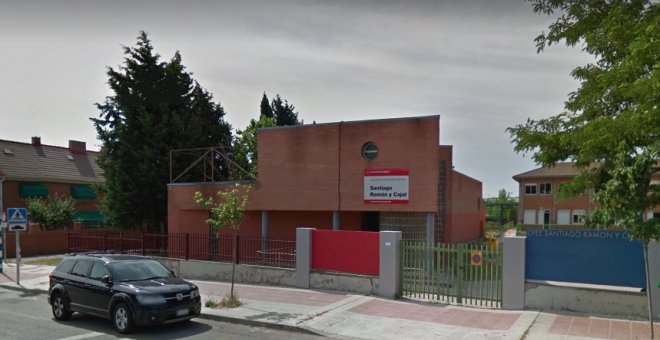 Fachada del Colegio Público de Educación Especial Ramón y Cajal, Getafe (Madrid). / Maps