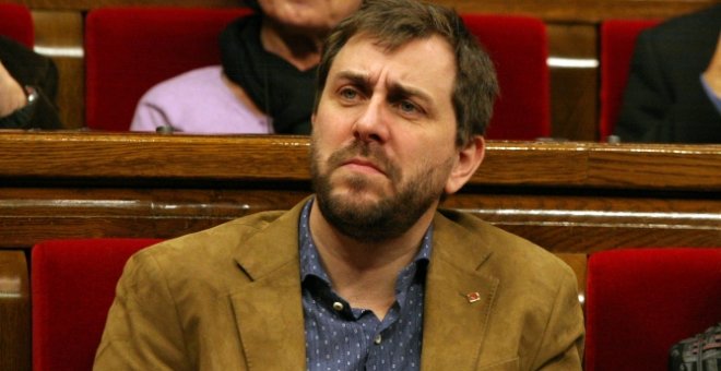 Toni Comín en su escaño del Parlament de Catalunya. EFE/Archivo
