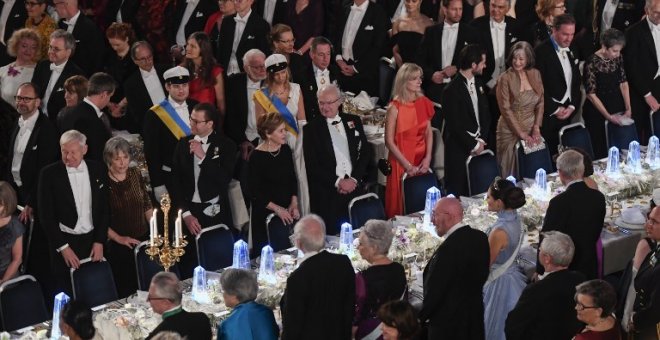 Los ganadores del Premio Nobel y los invitados asisten al Nobel Banquet 2017 para los galardonados en medicina, química, física, literatura y economía en Estocolmo, el 10 de diciembre de 2017/AFP