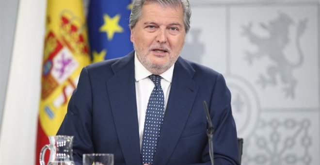 Rueda de prensa de Iñigo Méndez de Vigo tras el Consejo de Ministros. EUROPA PRESS