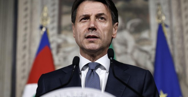 El jurista Giuseppe Conte, propuesto por el Movimiento 5 Estrellas (M5S) y la Liga Norte (LN) como primer ministro italiano en una rueda de prensa. EFE