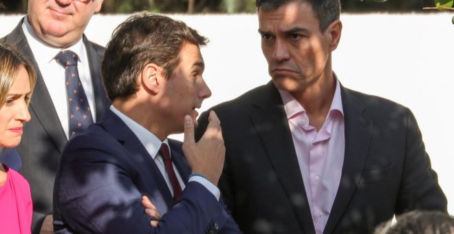 Albert Rivera y Pedro Sánchez durante los actos del 12 de octubre de 2017. - REUTERS