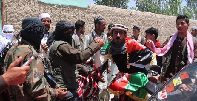 taliban-afganos-alto-el-fuego-kabul