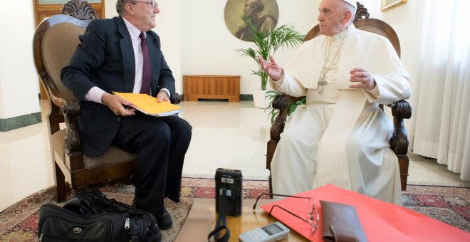 El Papa Francisco durante una entrevista con la agencia Reuters, el pasado 17 de junio. REUTERS