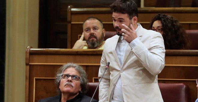 El portavoz de ERC Gabriel Rufián, durante su intervención en la sesión de control al Gobierno. EFE/Ballesteros