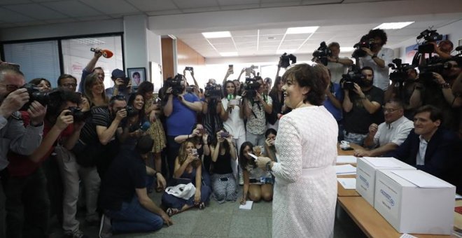 Soraya Sáez de Santamaría, vota este jueves en Madrid. EFE/Javier Lizón