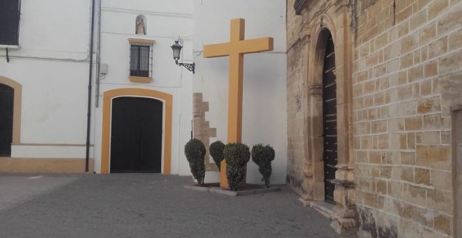 Cruz de los Caídos en Aguilar de la Frontera (Córdoba) . / la Asociación de Memoria Histórica