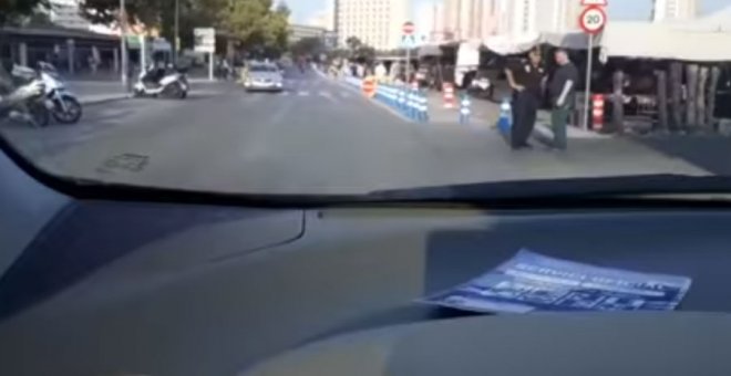 Fotograma del vídeo del portavoz de Cs en Benidorm mientras conduce.