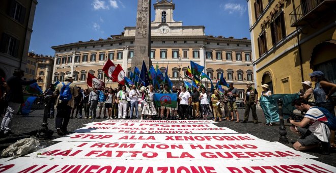 Gitanos protestan en Roma contra las políticas del Gobierno italiano /EFE (Angelo Carconi)
