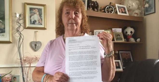 Freda Jackson tras su viaje a Benidorm reclama a su agencia de viajes la devolución del importe u otras vacaciones gratis.