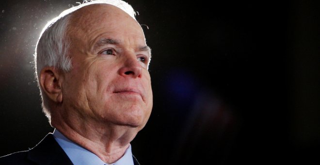 El senador John McCain. REUTERS/Archivo/Brian Snyder