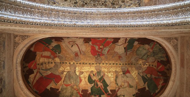 Presentación de la la restauración de las pinturas sobre cuero de las bóvedas de la Sala de los Reyes de la Alhambra de Granada. EFE/PEPE TORRES