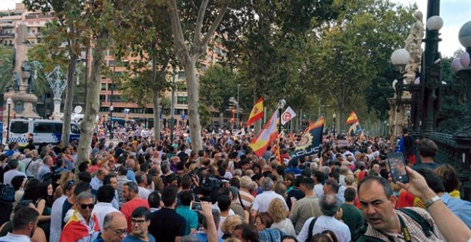 Concentración ante el parque de la Ciutadella de Barcelona. /EUROPA PRESS