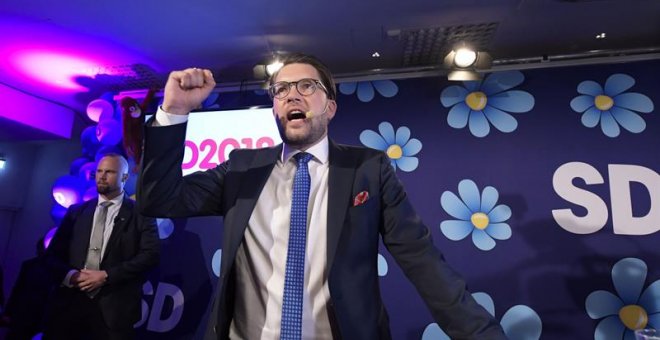 09/09/2018.- El líder de la ultradrecha sueca Jimmie Akesson celebra el resultado de las elecciones. EFE/EPA/Anders Wiklund