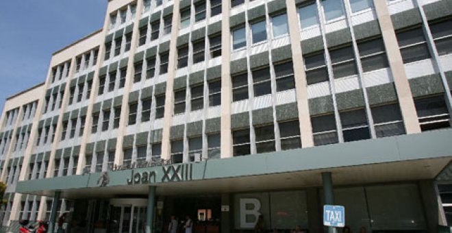 Entrada del Hospital Joan XXIII de Reus, donde el hombre ha sido operado. (ARCHICVO | EFE)