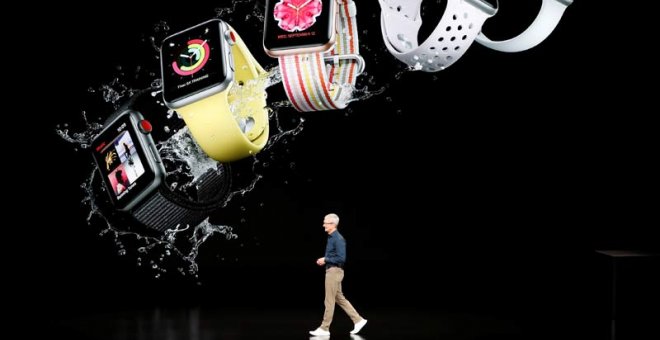 Tim Cook, el CEO of Apple durante la presentación en Cupertino de un reloj de la compañía. (REUTERS)