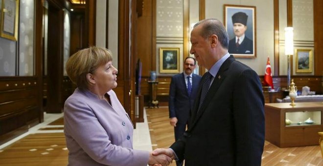 2/02/2017.-  Recep Tayyip Erdogan a la canciller alemana, Angela Merkel. EFE