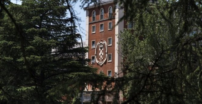 Numerosos profesores de la UCM  aseguran haber recibido un correo de Vox en el que se agradece su firma al documento - Europa Press