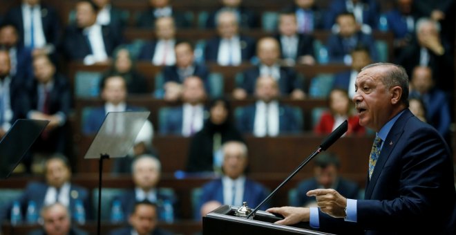 El presidente de Turquía Tayyip Erdogan en una reunión en el parlamento turco en Ankara. Reuters