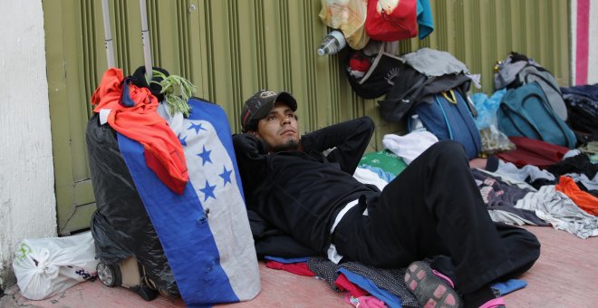 Migrante hondureño durante su travesía en eeuu