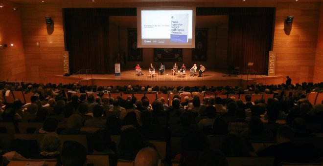 Más del 1.000 personas acuden a la presentación del libro 'Para hacerte saber mil cosas nuevas. Ciudad Real 1939' en Ciudad Real. TWITTER/@mapasdememoria