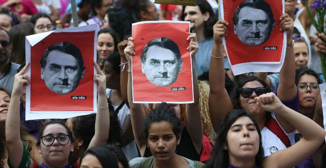 Manifestación de mujeres brasileñas contra la elección como presidente del ultraderechista Jair Bolsonaro. / EFE