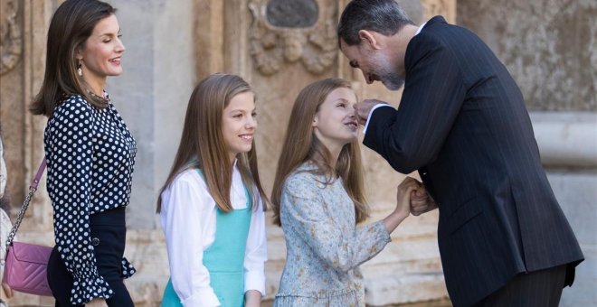 Los Reyes y sus hijas en Palma de Mallorca - AFP / Jaime Reina
