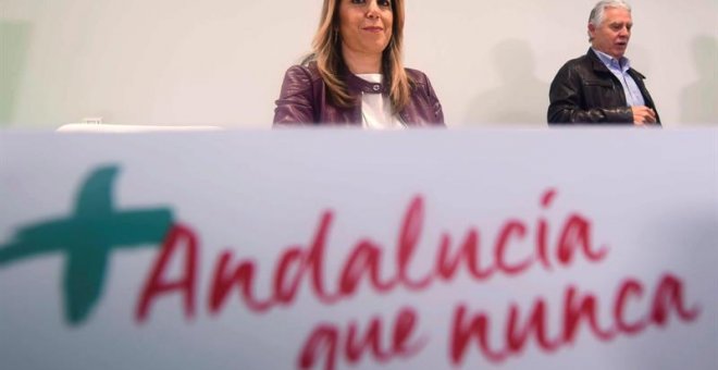 Susana Díaz tiene 80,69 euros en su cuenta bancaria según la declaración de bienes que ha tenido que publicar para poder presentarse a su reelección en la presidencia de Andalucía | Rafa Alcaide / EFE