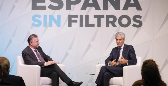 Adolfo Suárez Illana (d) junto a el periodista periodista Jenaro Castro (i). Fuente: PP (Alberto Cuellar).