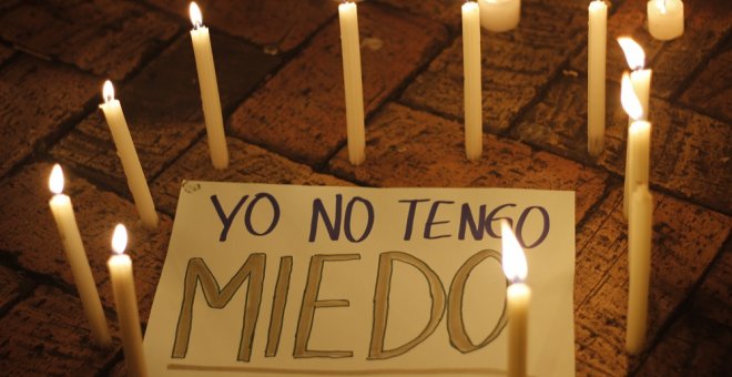 Velatón en contra de los asesinatos de líderes y lideresas sociales en la ciudad colombiana de Villavicencio ./Marta Saiz.