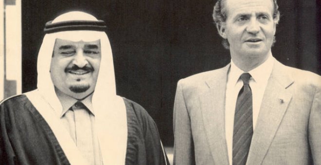 El rey emérito Juan Carlos I con Fahd bin Abdulaziz Al Saud. / EFE