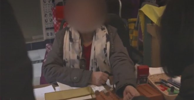 Captura del programa 'Liarla Pardo' en el que denuncian el fraude de una iglesia anglicana evangelista de Madrid que vende la comida que recibe del Banco de Alimentos | La Sexta