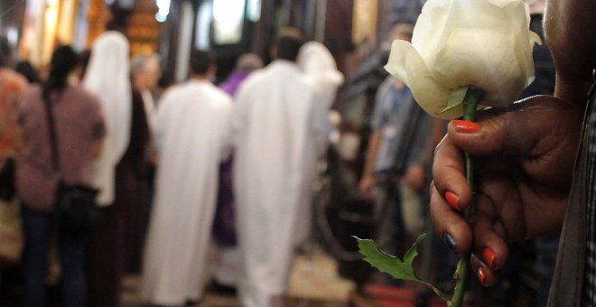 Ceremonia en tributo a las víctimas de un tiroteo en la Catedral Metropolitana de Campinas, estado de Sao Paulo (Brasil). / EFE - DENNY CESARE