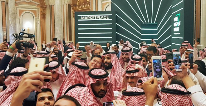 El príncipe heredero Mohammed bin Salman de Arabia Saudí durante el foro económico de Riad. / REUTERS - STEPHEN KALIN