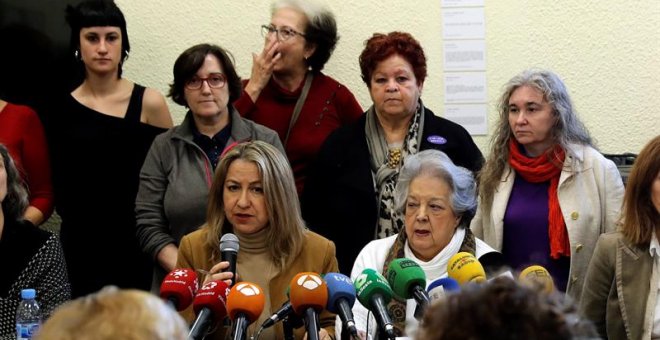 Presentación del manifiesto "Ni un paso atrás" por una centena de organizaciones feministas en Madrid / EFE