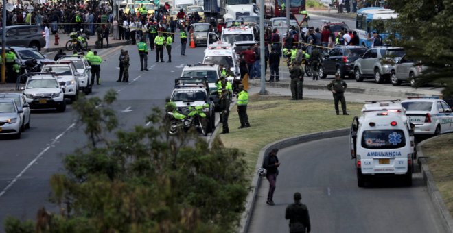 Zona de la explosión, en donde los cuerpos de seguridad están investigando lo sucedido. | Luisa González / Reuters