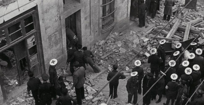 Efectos de los bombardeos del 30 de enero de 1938 sobre Barcelona. ARXIU HISTÒRIC DE LA CIUTAT