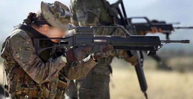 Imagen de una mujer en el Ejército. EFE