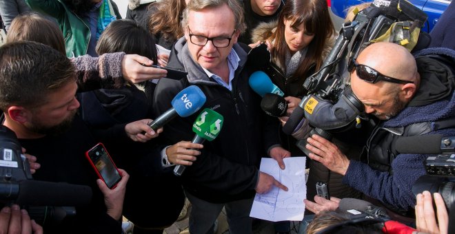 El representante del Colegio de Ingenieros y Caminos de Málaga, Ángel García, explicó a los periodistas que el dispositivo de rescate iba a iniciar una excavación de dos túneles verticales para tratar de llegar hasta JulenEFE/Álvaro Cabrera