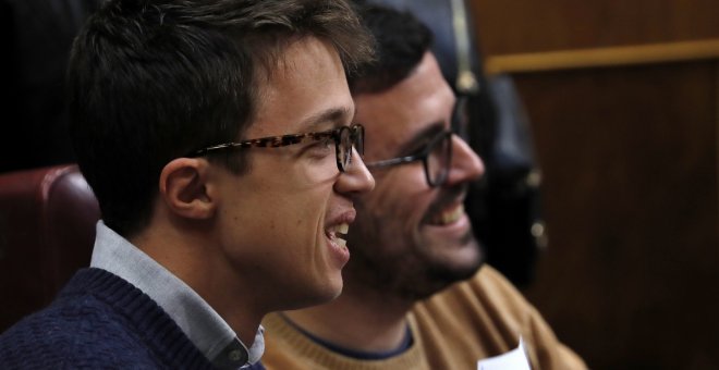 Íñigo Errejón y Alberto Garzón, durante un Pleno en el Congreso